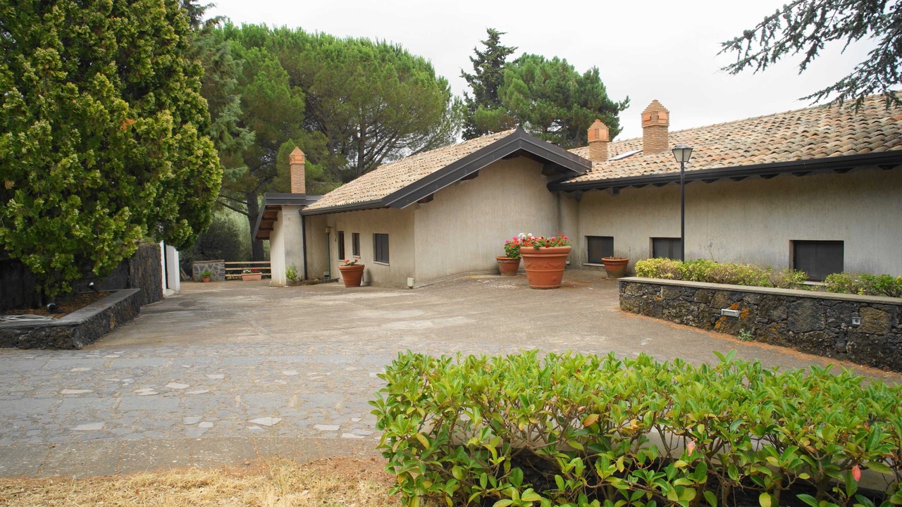 Photo of Outdoor in Ragalna