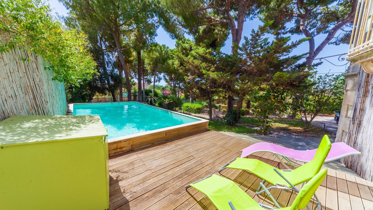 Photo of Outdoor in Acradina