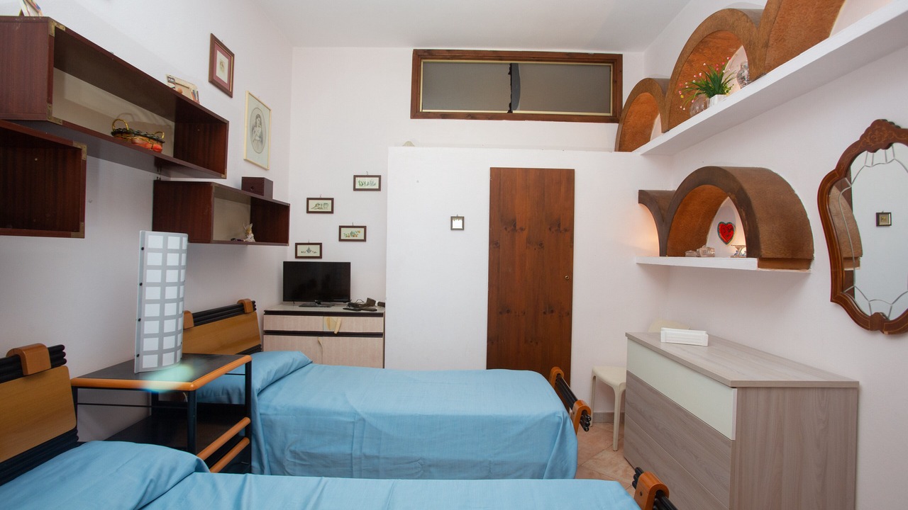 Photo of Bedroom in Capri Leone