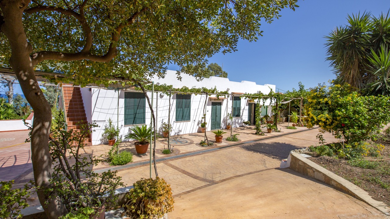 Photo of Outdoor in Milianni