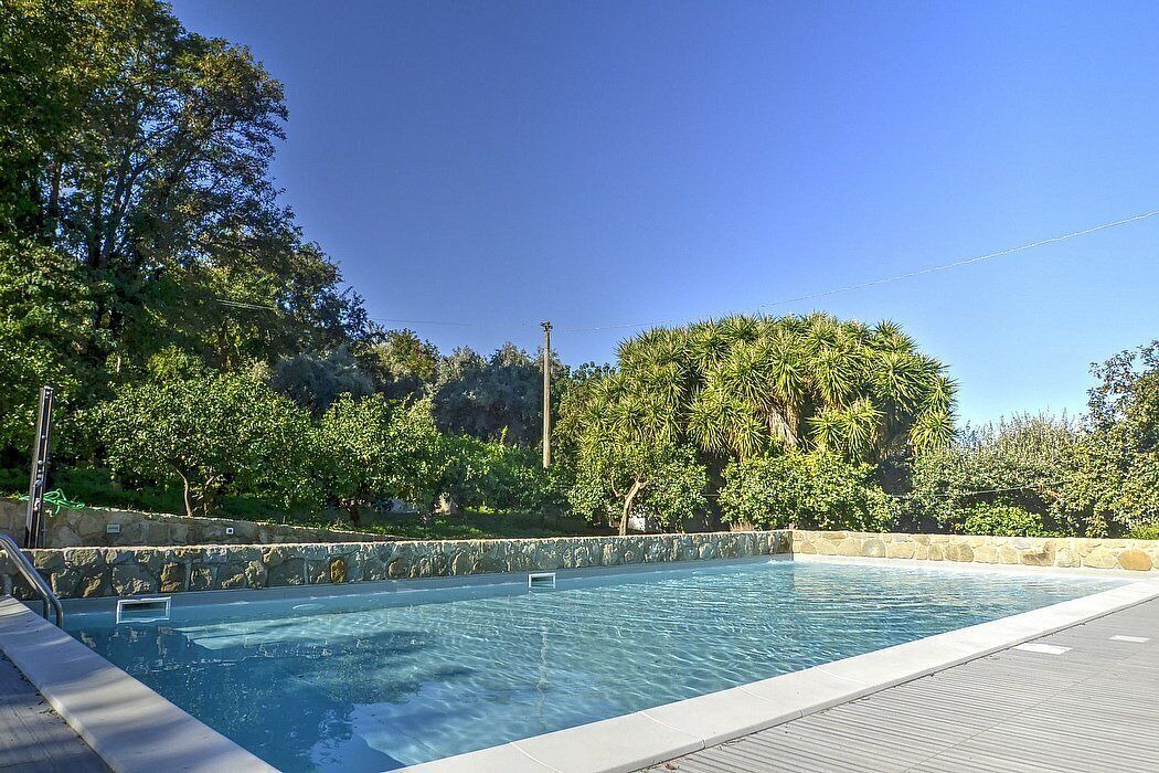 Photo of Outdoor in Mirto