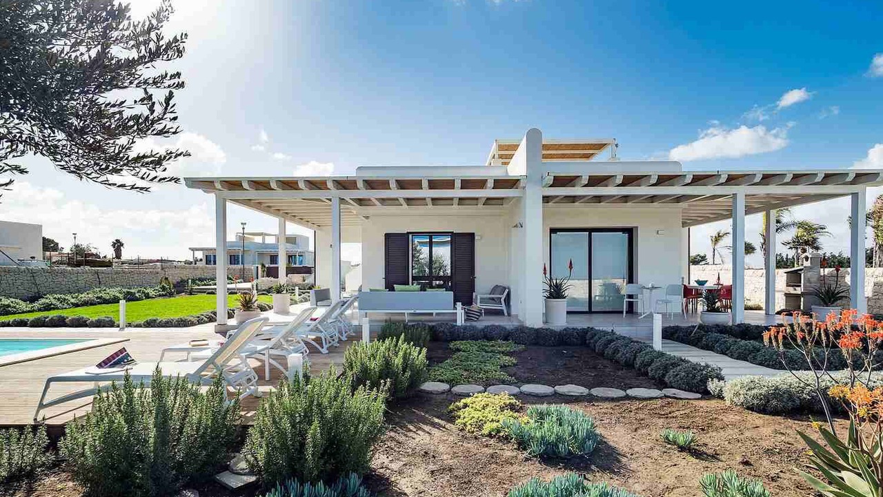 Photo of Patio Balcony in Reitani