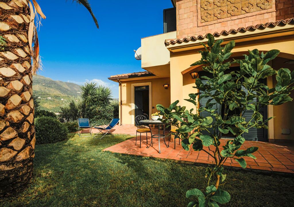 Photo of Outdoor in Patti