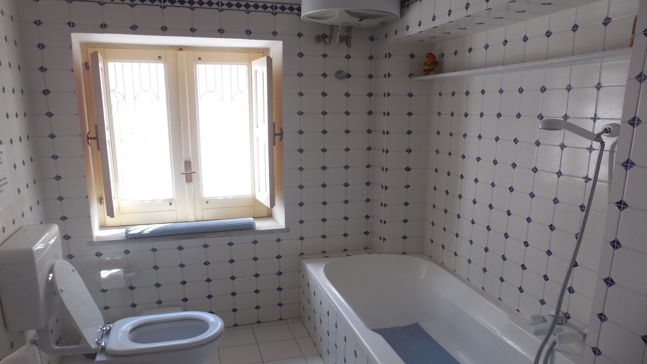 Photo of Bathroom in Lipari Historic Centre