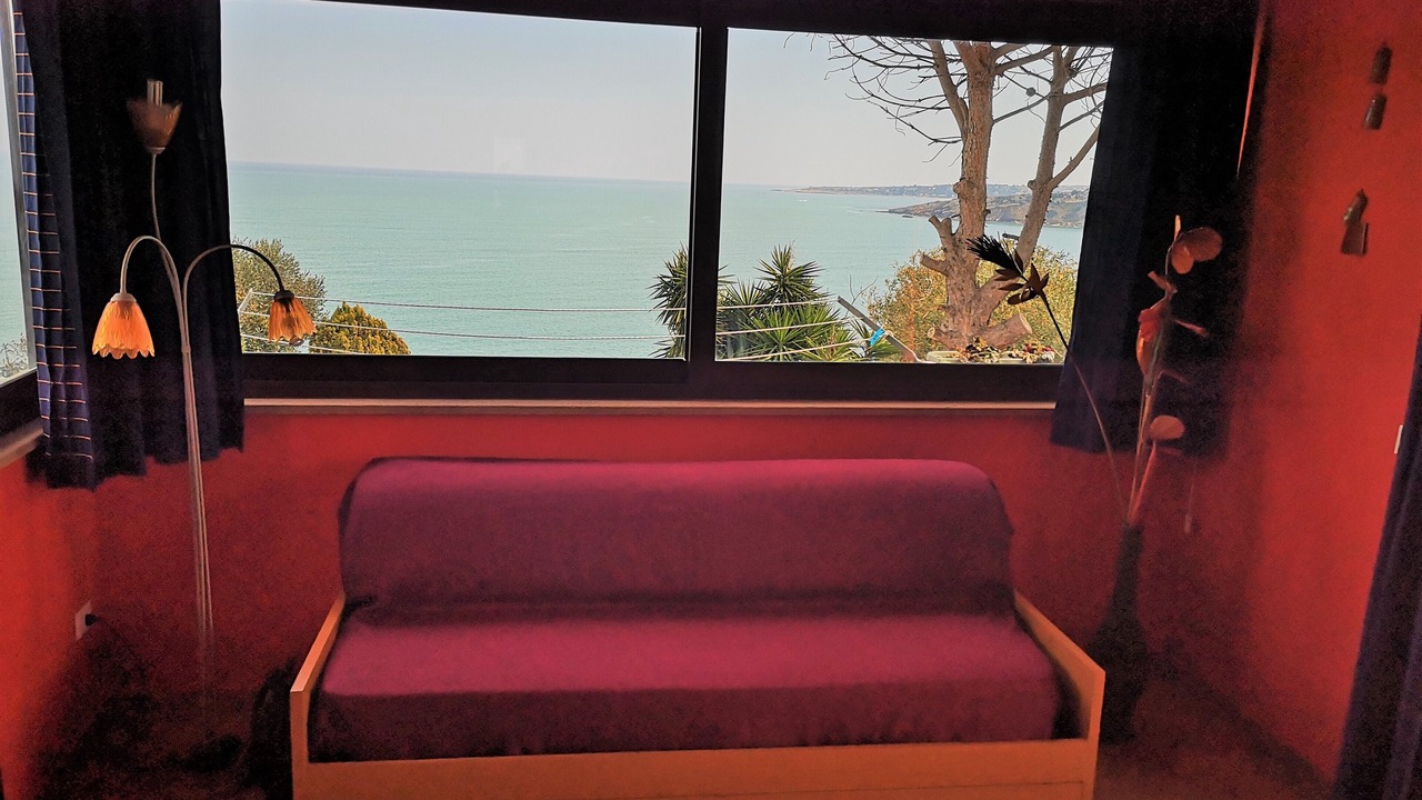 Photo of Livingroom in Costa Saracena-Castelluccio