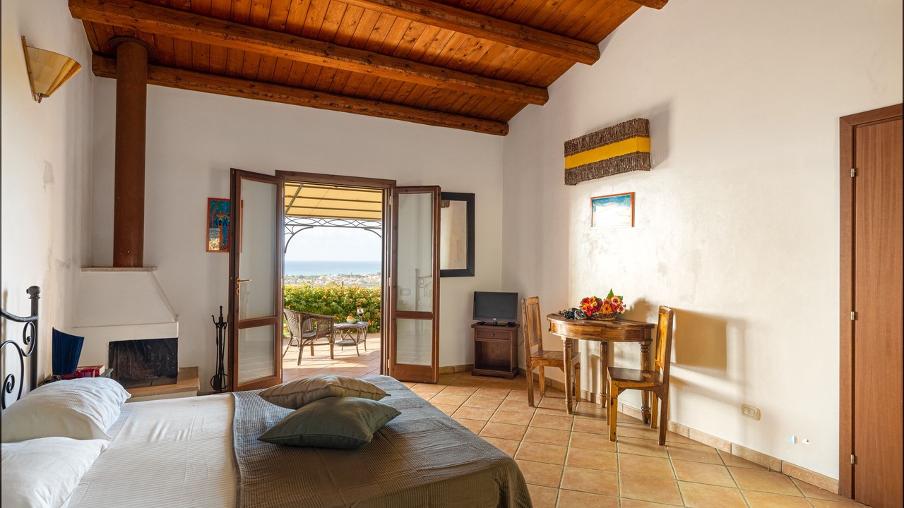 Photo of Bedroom in Campofelice di Roccella