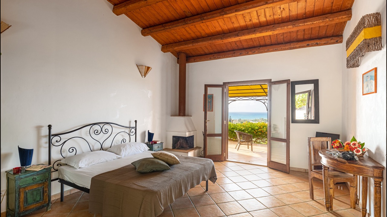 Photo of Bedroom in Campofelice di Roccella