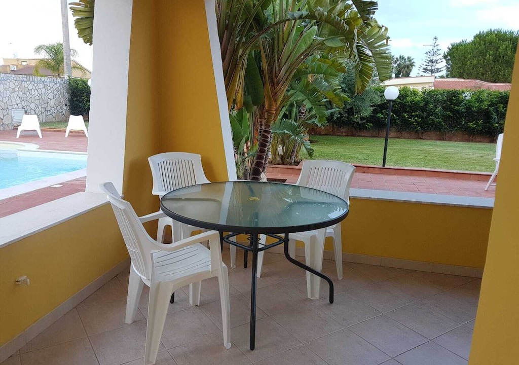 Photo of Patio Balcony in Ognina