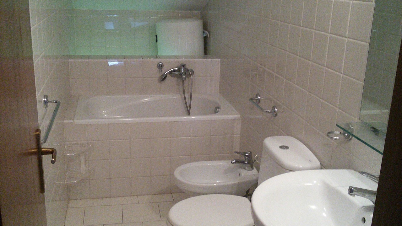 Photo of Bathroom in Brucoli