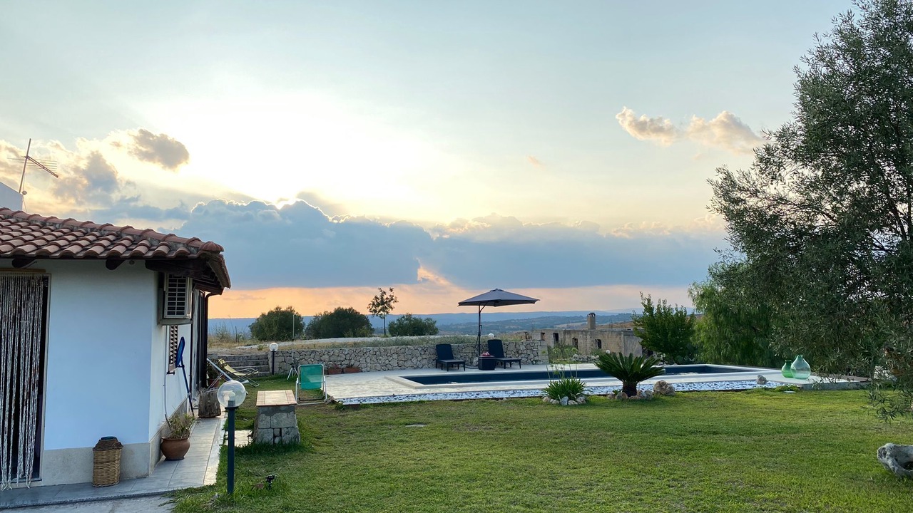 Photo of Outdoor in Avola