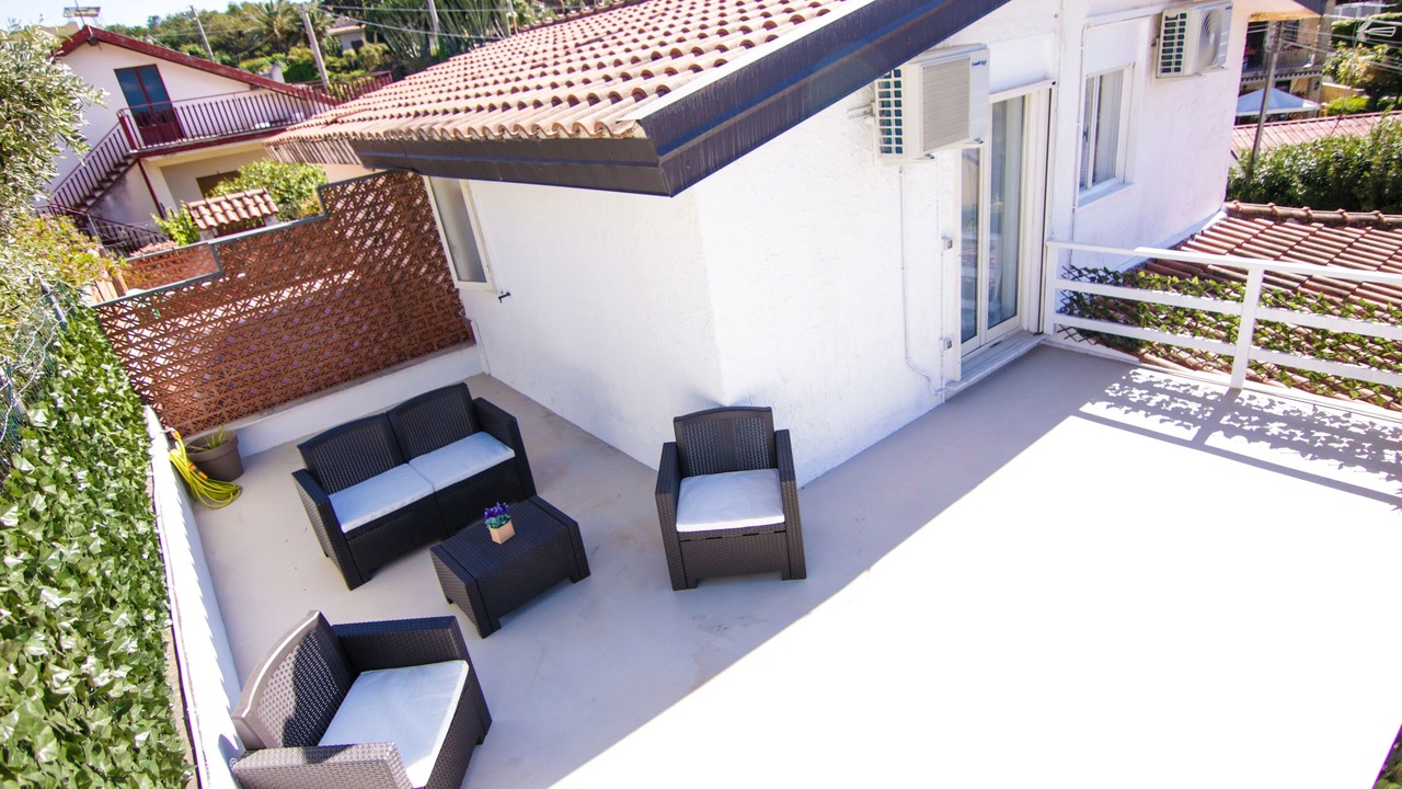 Photo of Patio Balcony in Costa Saracena-Castelluccio