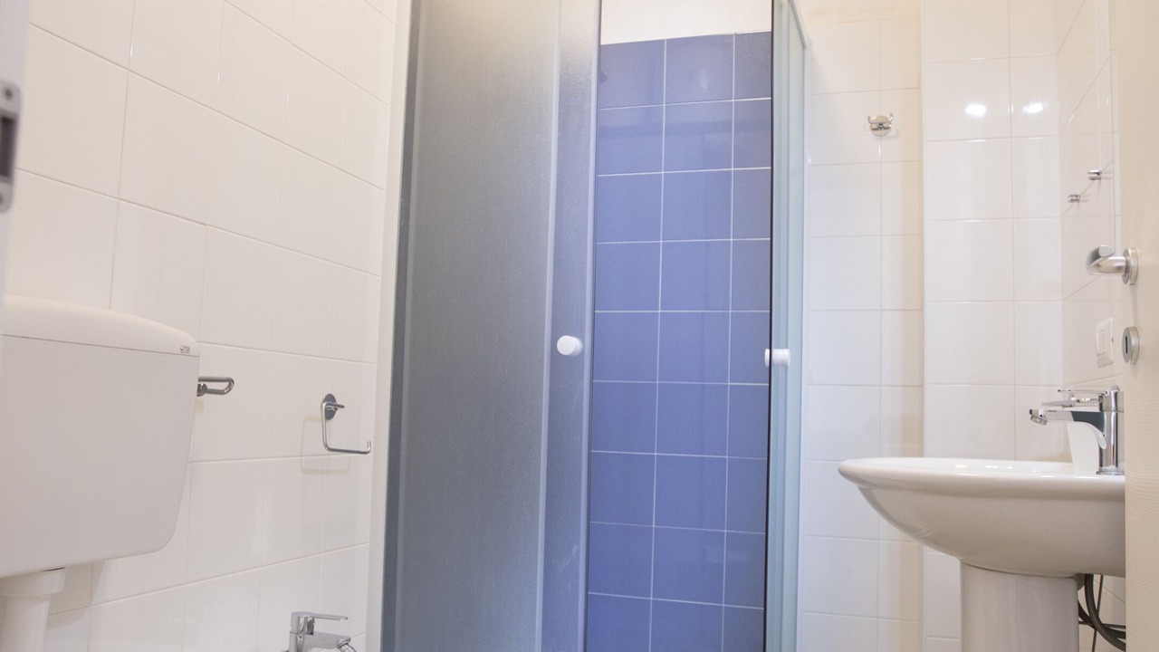 Photo of Bathroom in Acate