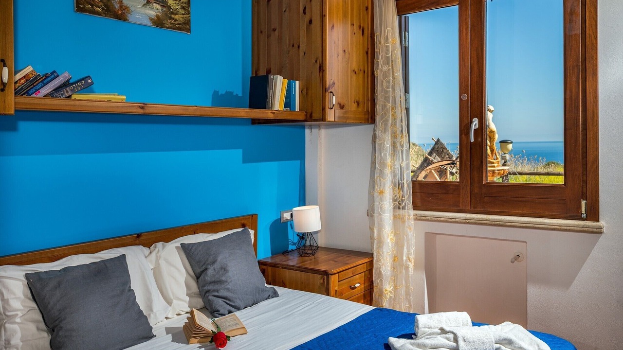 Photo of Bedroom in Scopello