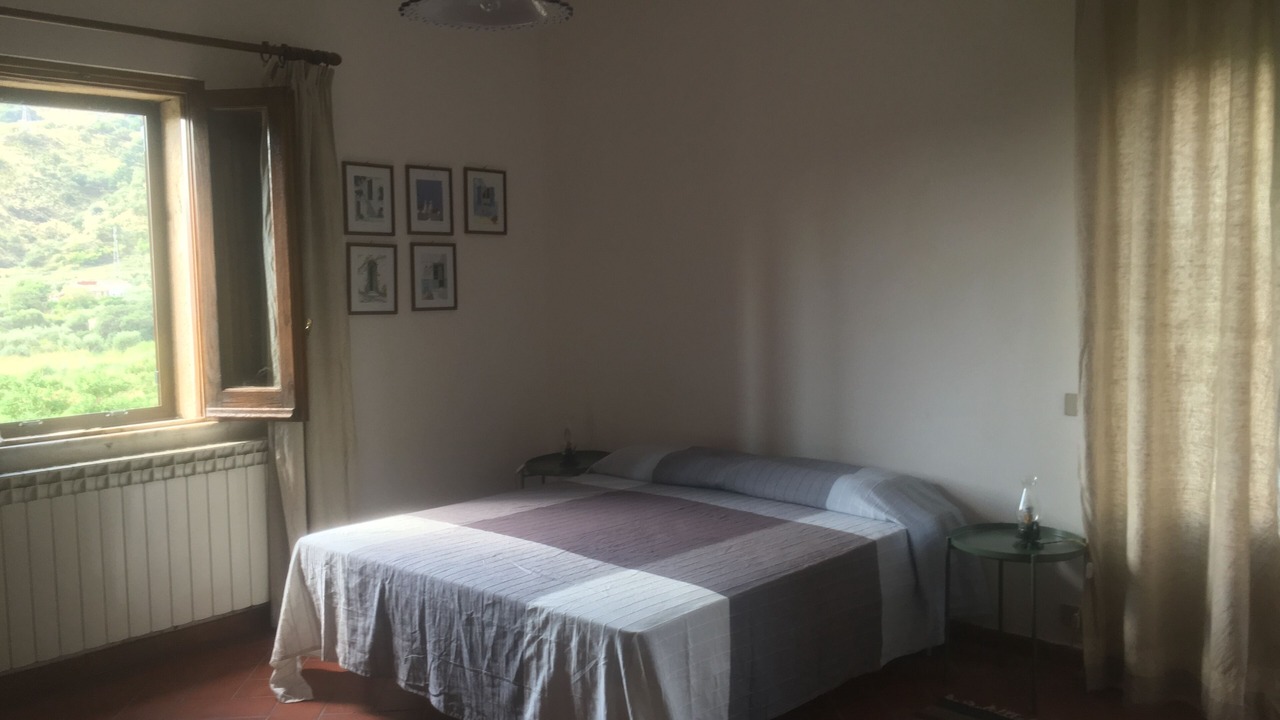Photo of Bedroom in Mitogio