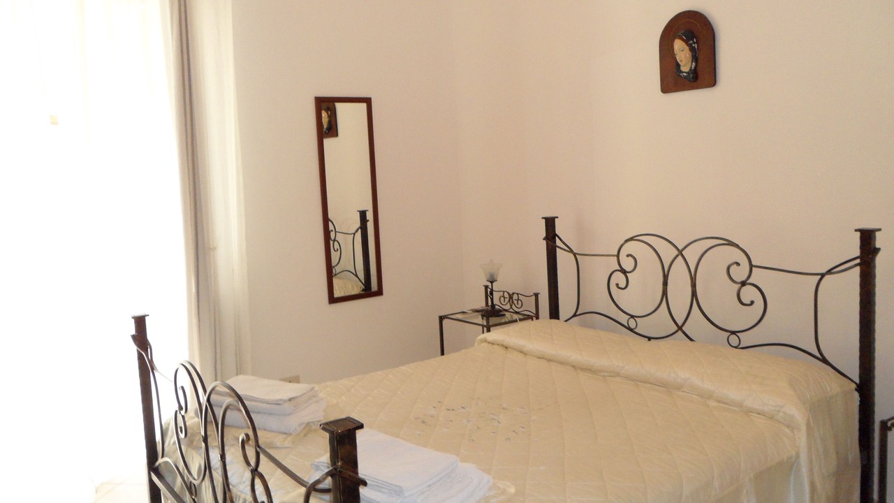 Photo of Bedroom in Lipari Historic Centre