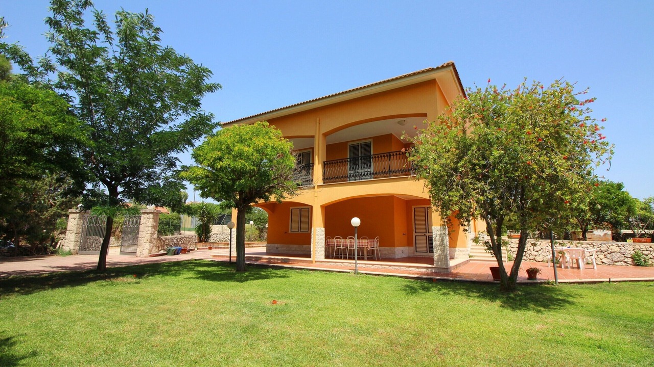 Photo of Outdoor in Solarino