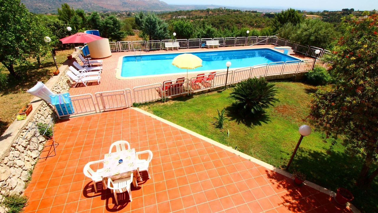 Photo of Outdoor in Solarino