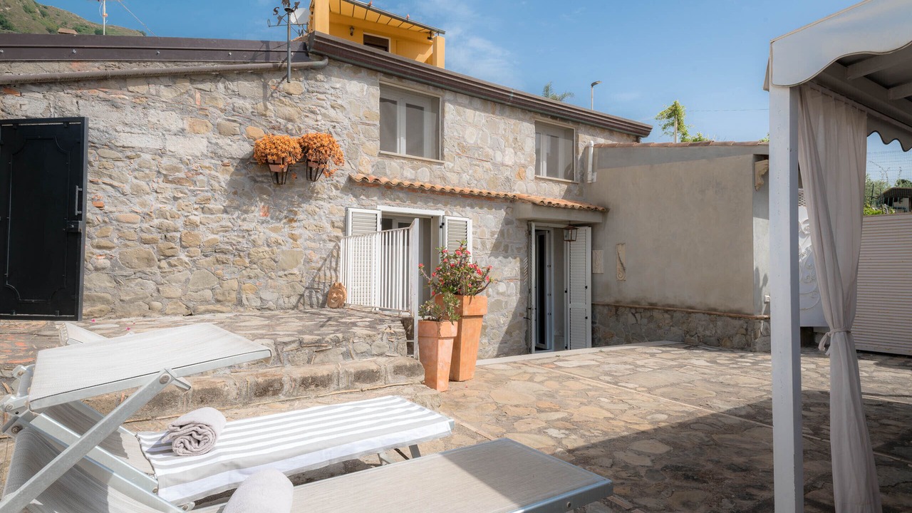 Photo of Patio Balcony in Letojanni