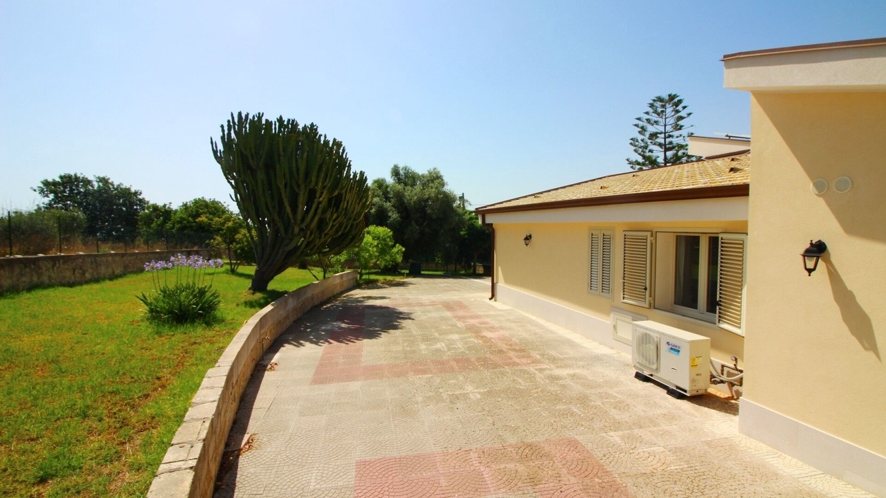 Photo of Outdoor in Floridia