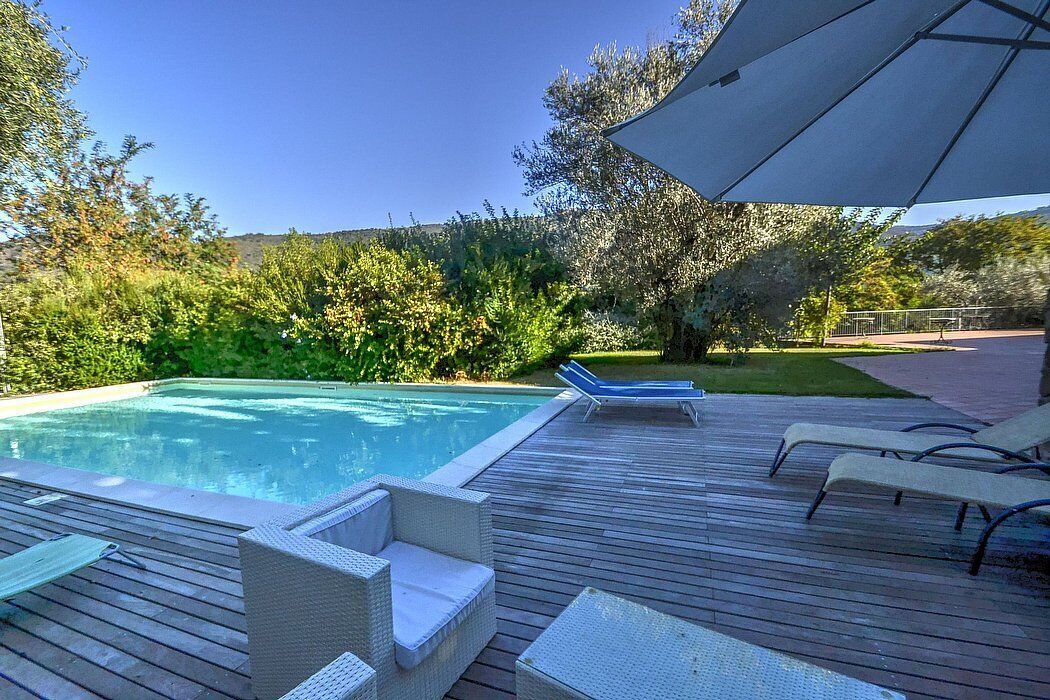 Photo of Outdoor in Mirto