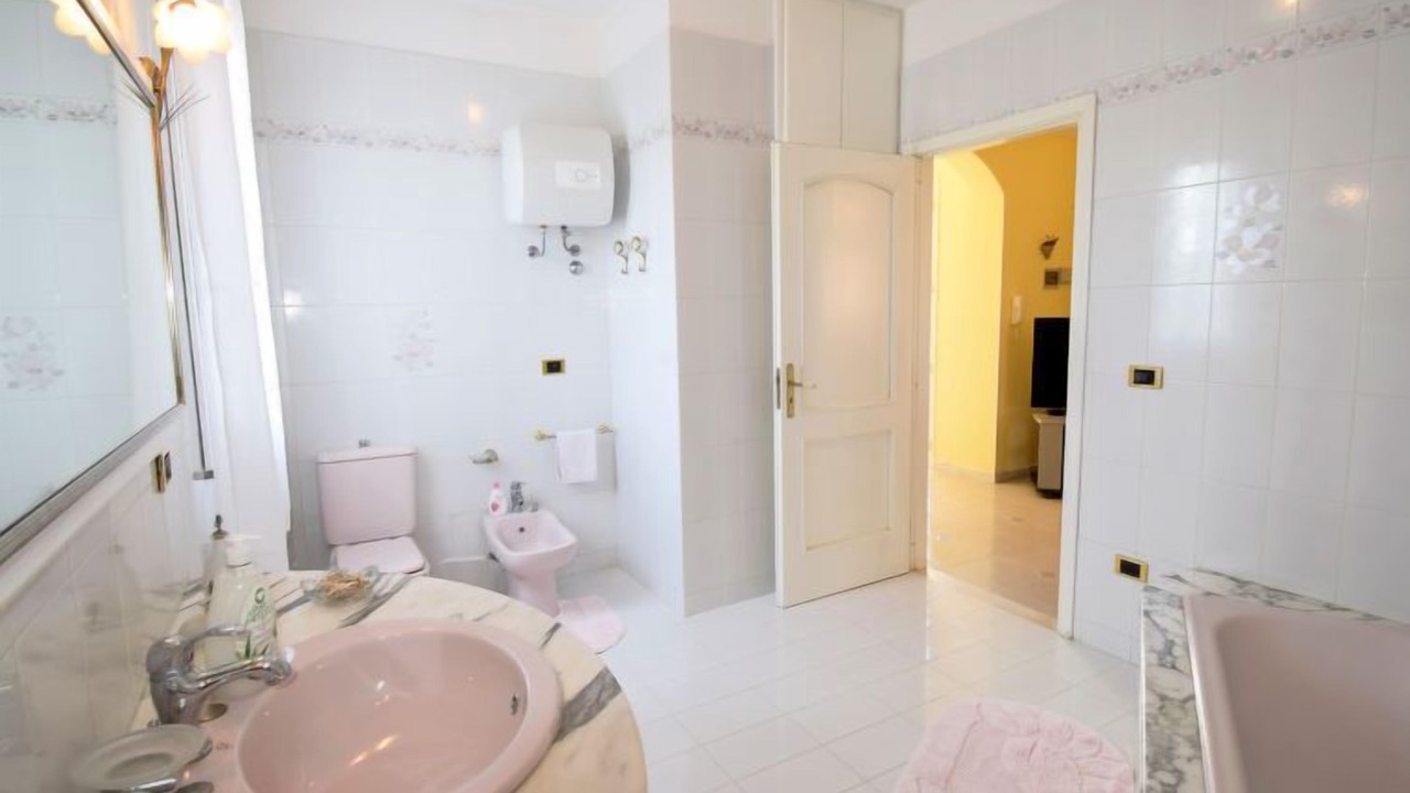 Photo of Bathroom in Syracuse