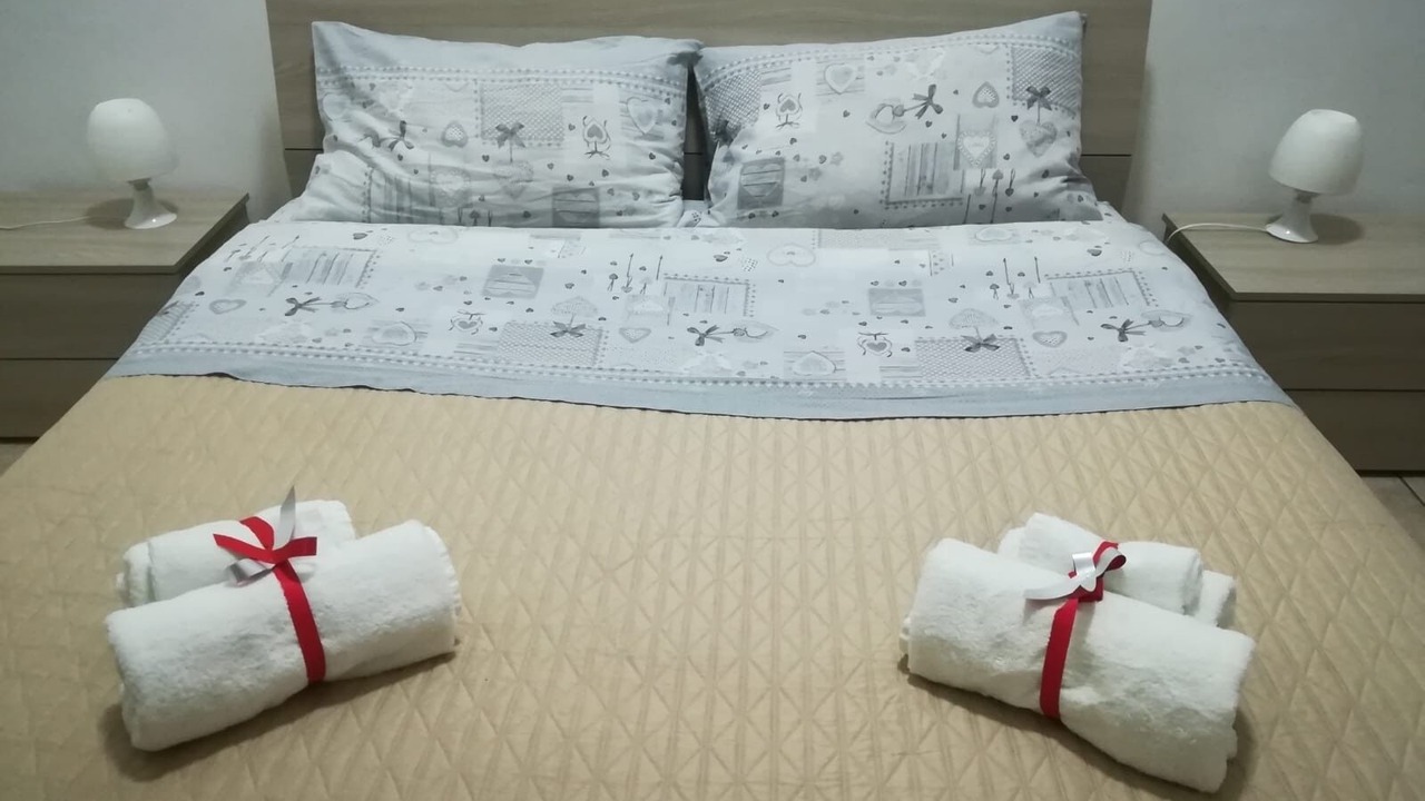 Photo of Bedroom in Brucoli