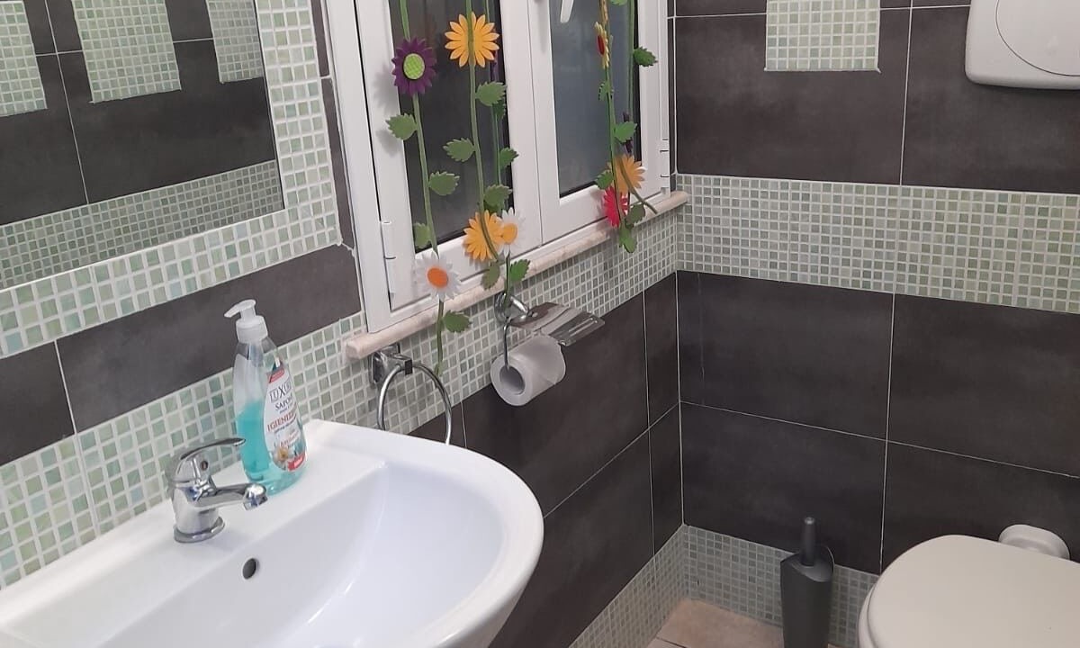Photo of Bathroom in Brucoli