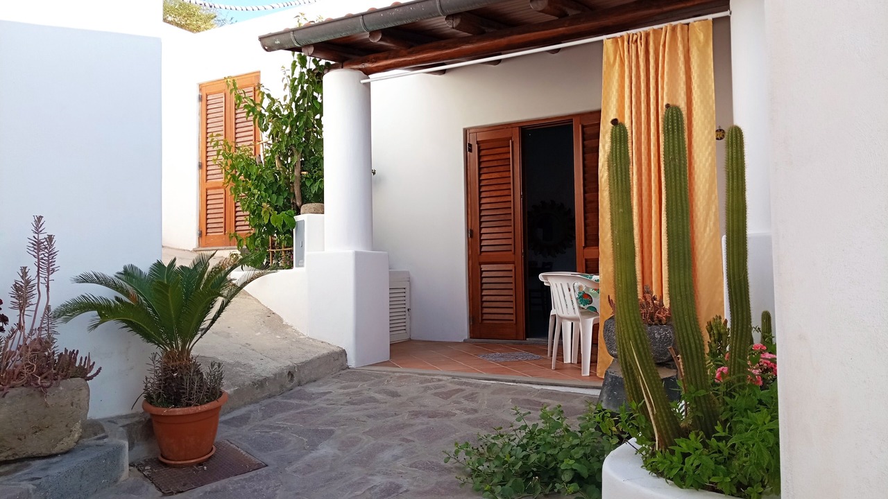 Photo of Patio Balcony in Lipari Historic Centre