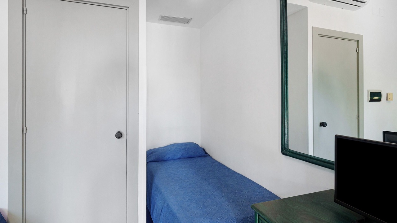 Photo of Bedroom in Laura
