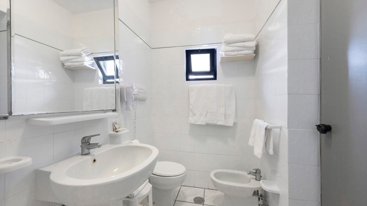 Photo of Bathroom in Laura