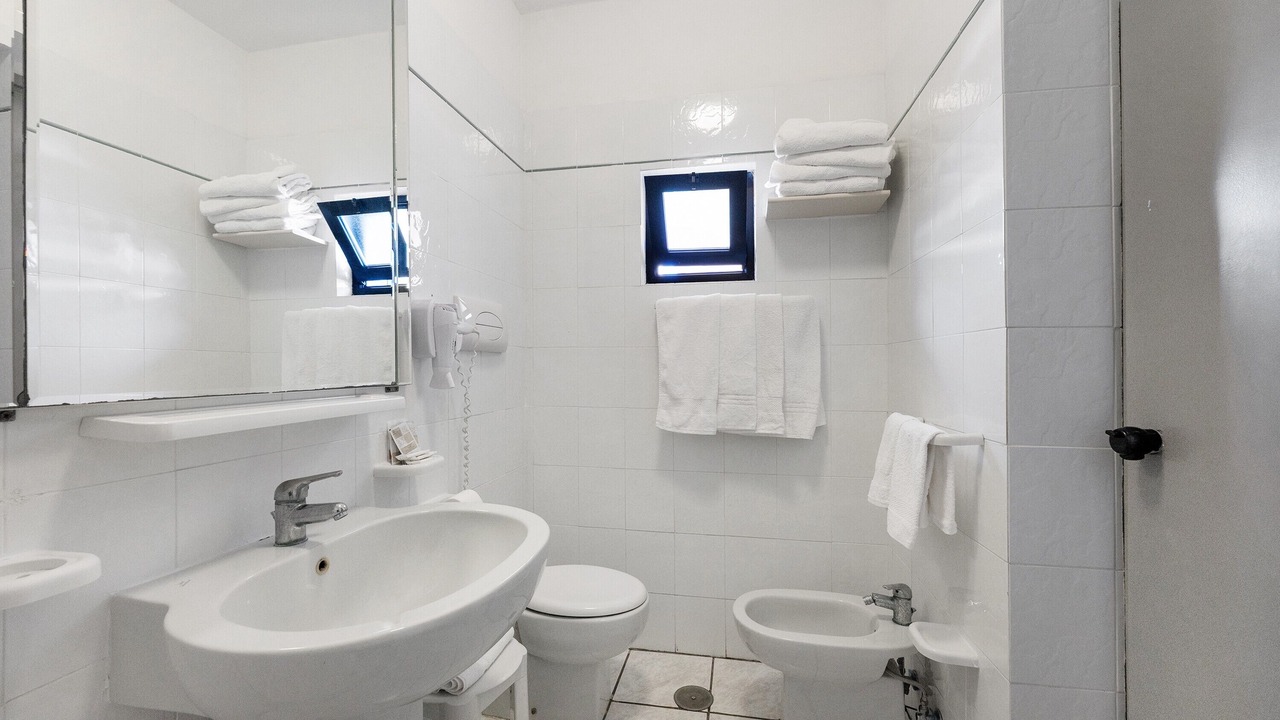 Photo of Bathroom in Laura