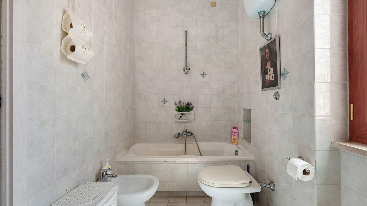 Photo of Bathroom in Torre del Greco