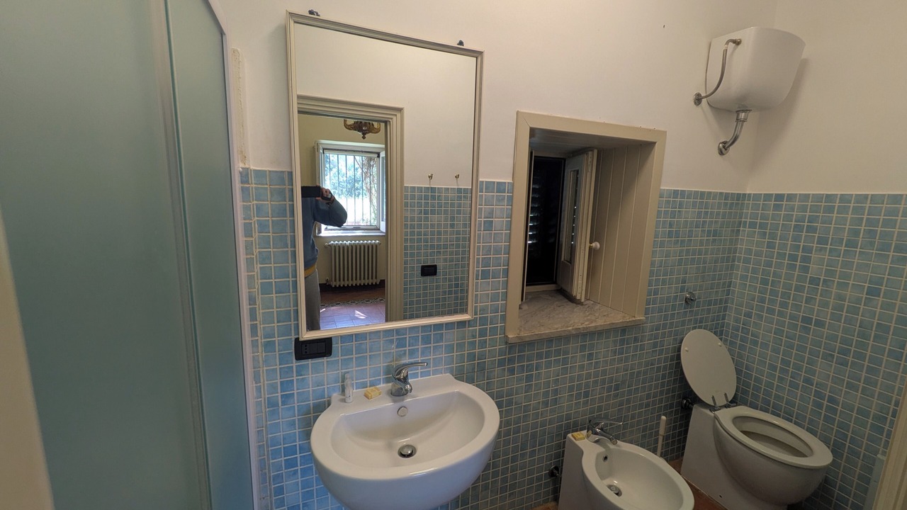 Photo of Bathroom in Corleone