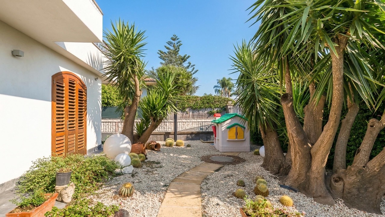 Photo of Outdoor in Mascali