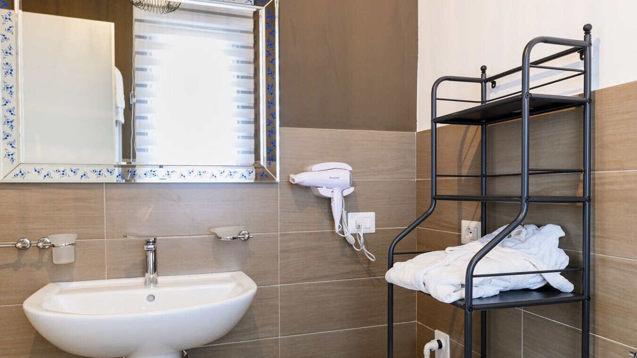 Photo of Bathroom in Venticano