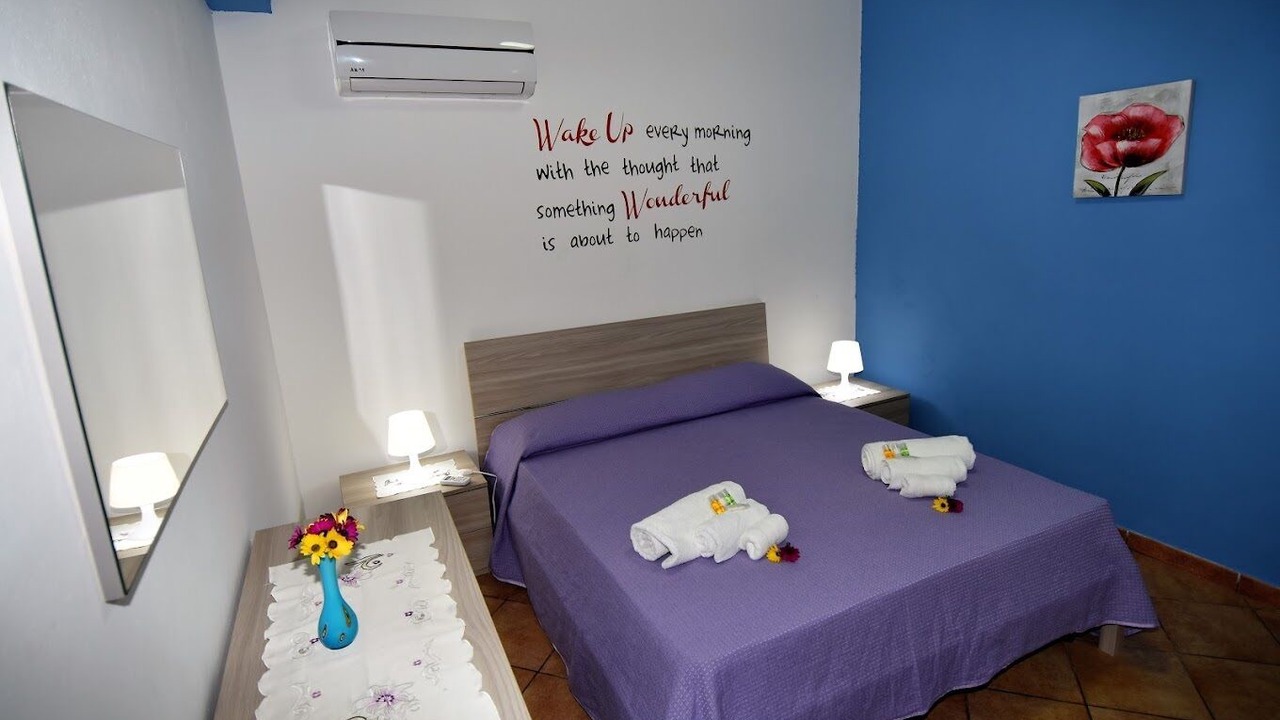 Photo of Bedroom in Campofelice di Roccella