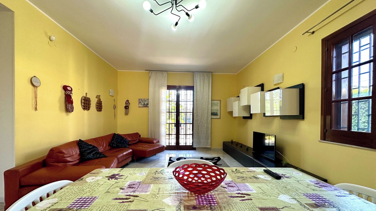 Photo of Livingroom in Arenella
