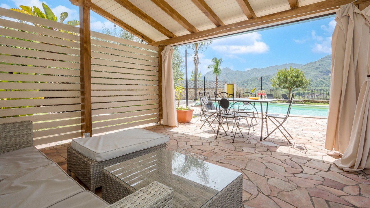 Photo of Outdoor in Mitogio
