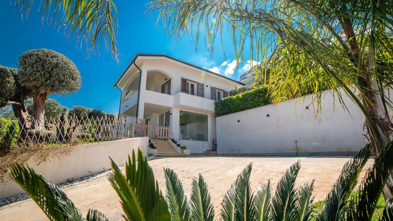 Photo of Outdoor in Carini