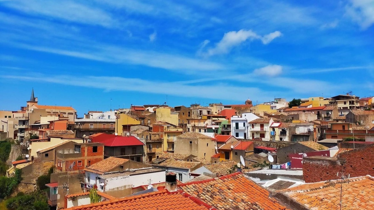 Photo of Others in Furnari