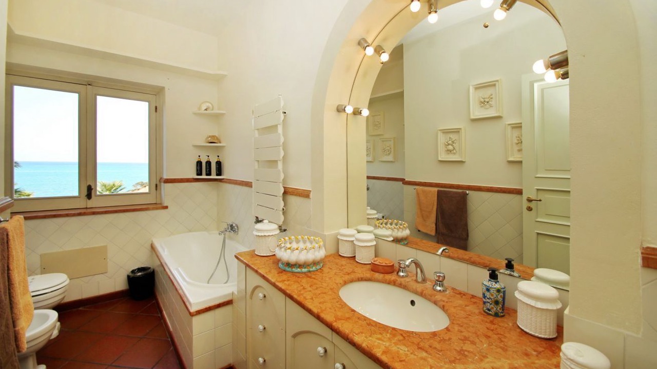 Photo of Bathroom in Cefalu