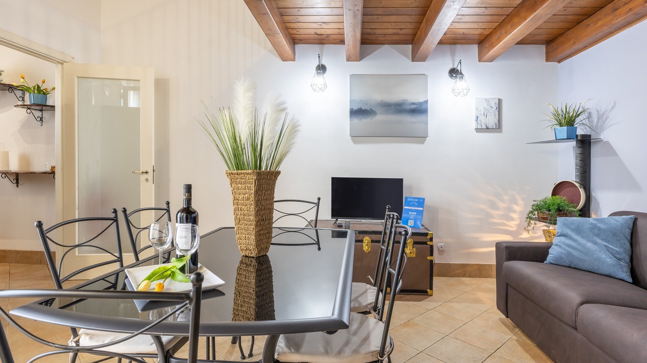 Photo of Livingroom in Acate