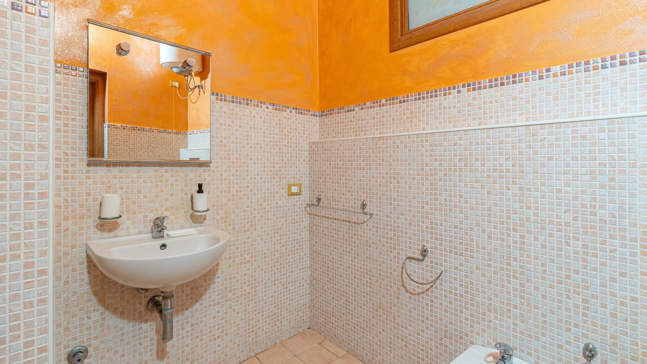 Photo of Bathroom in Arenella