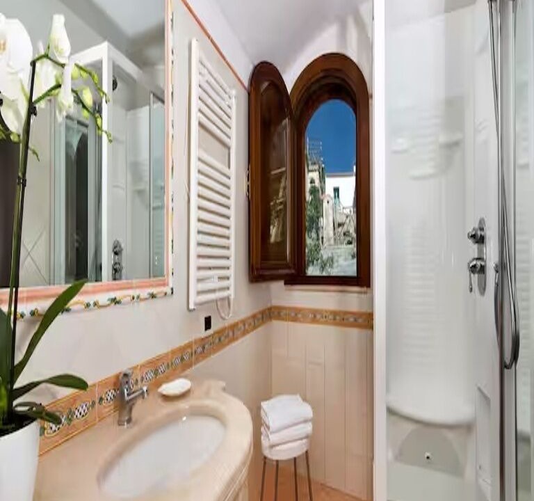 Photo of Bathroom in Nocelle