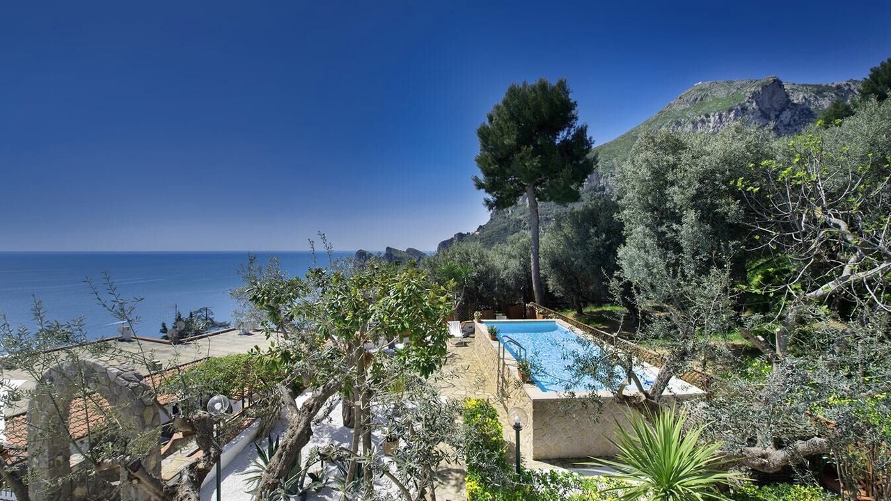Photo of Outdoor in Sirenuse
