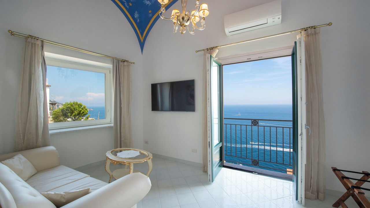 Photo of Livingroom in Praiano