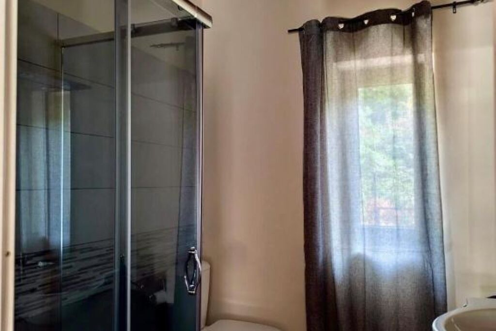 Photo of Bathroom in Pedara