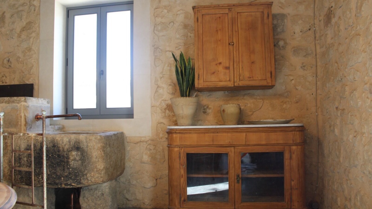 Photo of Others in Noto