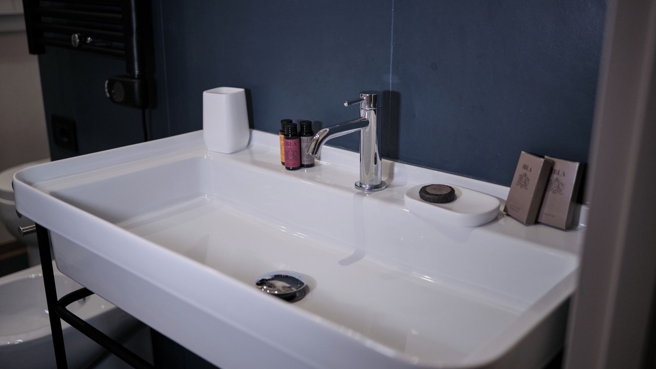 Photo of Bathroom in Gela