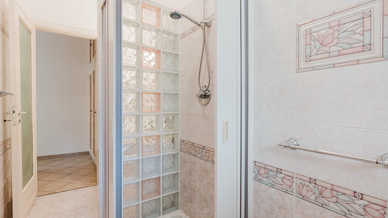 Photo of Bathroom in Paparella